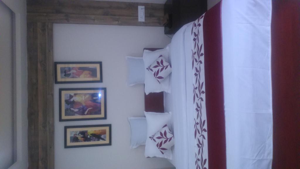 Breeze Hotel Siliguri Eksteriør billede