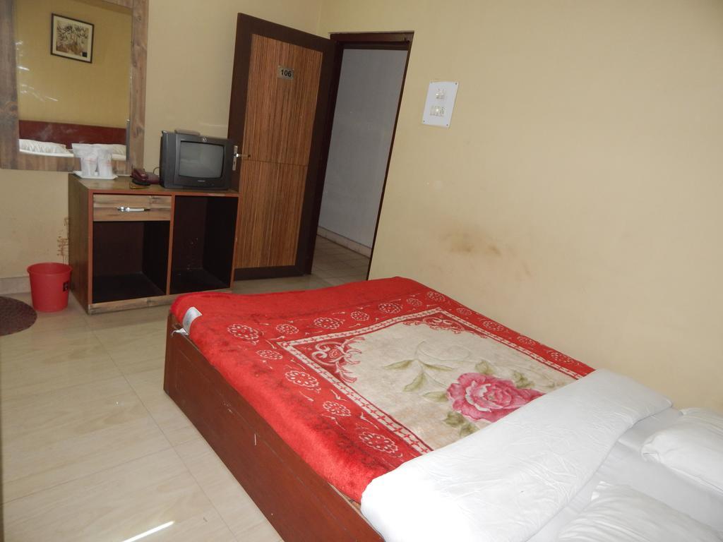 Breeze Hotel Siliguri Eksteriør billede