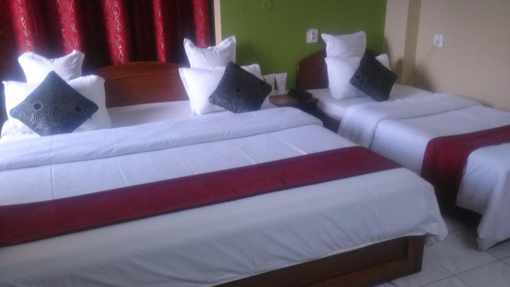 Breeze Hotel Siliguri Værelse billede